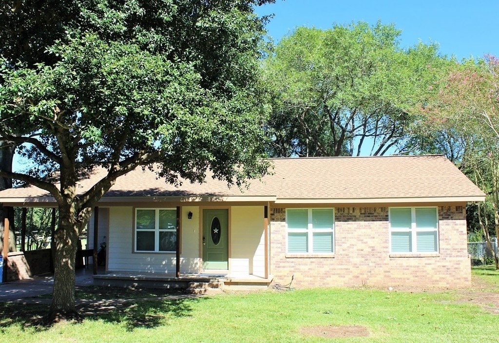 1601 Faulkner St, Brenham, TX 77833 House Rental in Brenham, TX
