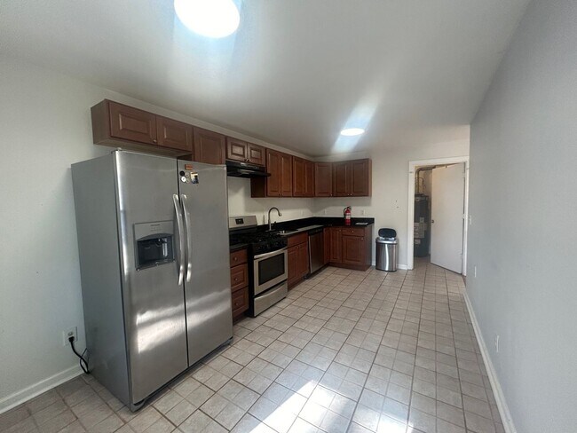 Foto del edificio - 511 Sewall Ave.