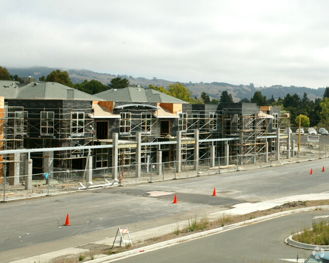 Building Photo - The Arbors