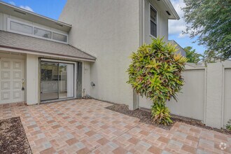 Building Photo - 12712 Spinnaker Ln