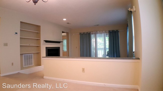 Foto del edificio - 2 br, 2 bath House - 227 Oakwood Ct.
