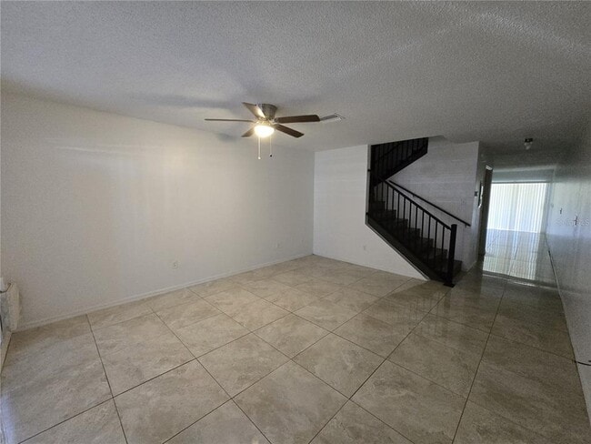Foto del edificio - 412 Kensington Lake Cir