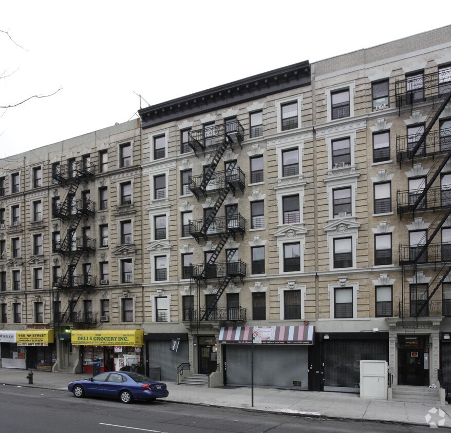 Foto principal - 2508 Adam Clayton Powell Jr Blvd