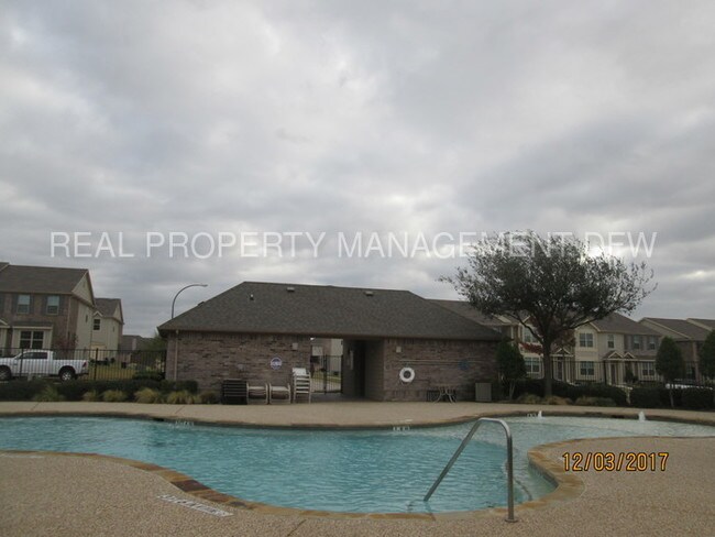 Foto del edificio - 6944 Carrington Ln
