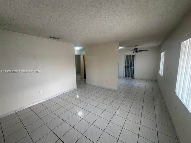 Foto del edificio - 1876 NW 6th St