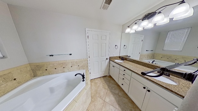 Photo - 1747 N Pearl St Apartment