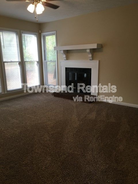Building Photo - 7045 Candlewood Dr