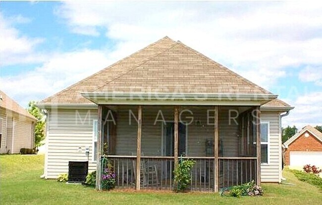 Foto del edificio - Home Available For Rent in Trussville. Ava...