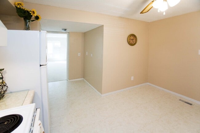 Building Photo - 11844 Cresta Verde Dr