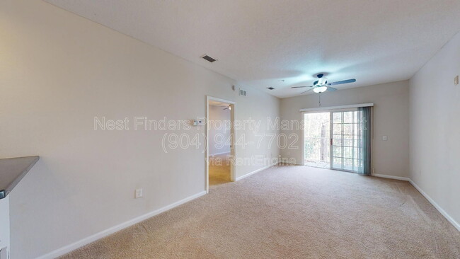 Foto del edificio - 8241 Pelican Landing Rd