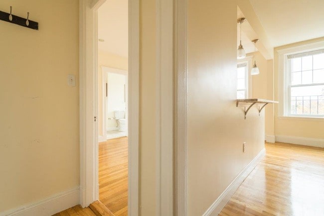 Photo - 286 & 288 Chestnut Hill Avenue Apartments