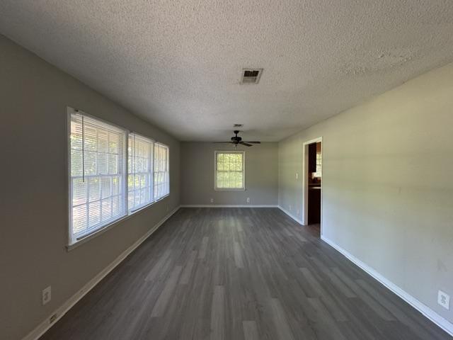 Foto del edificio - 2534 Huntington Dr
