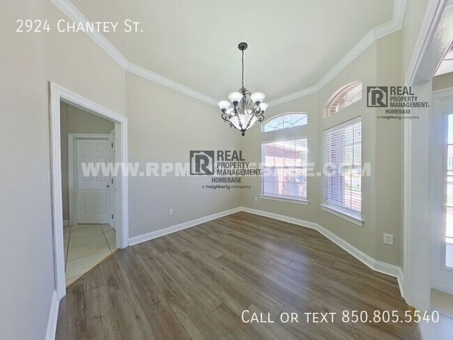 Foto del edificio - 2924 Chantey St