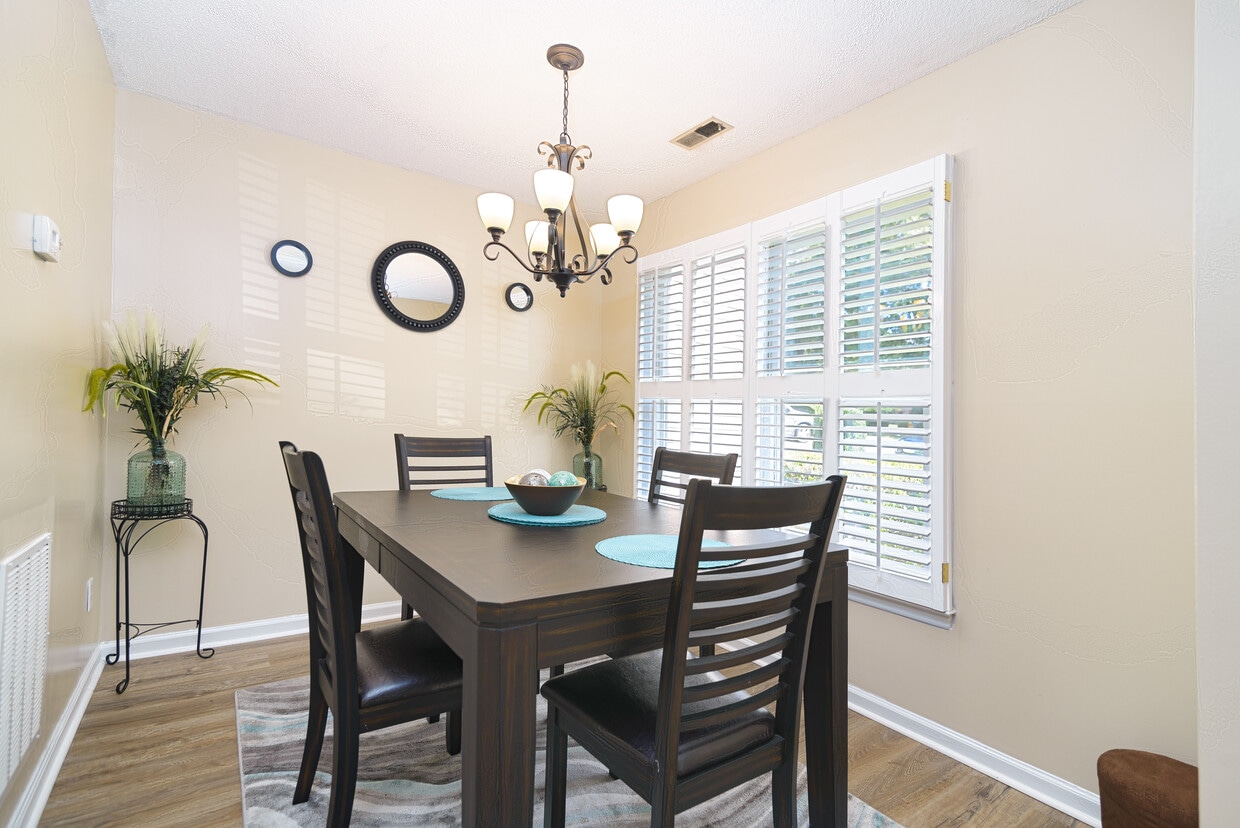 Primary Photo - Room in Townhome on Rust Wood Pl