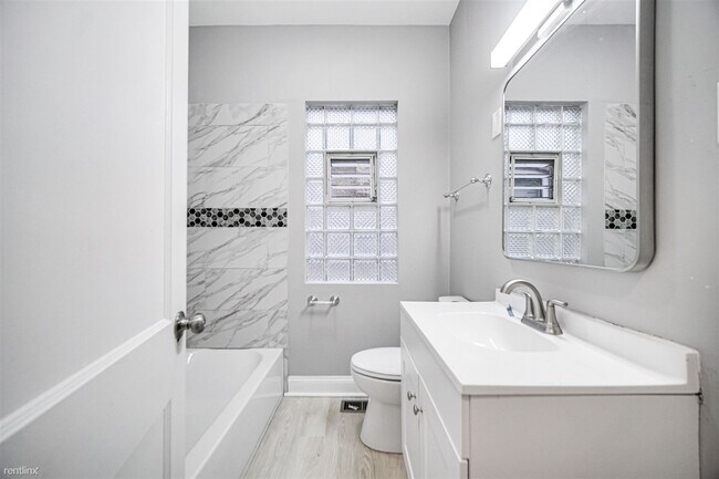 Building Photo - 4 br, 2 bath House - 1511 East 85th Street