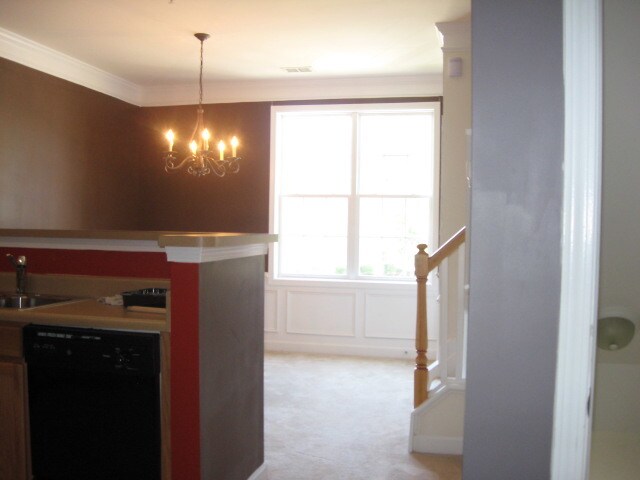 Building Photo - 8845 Arbor Creek Dr