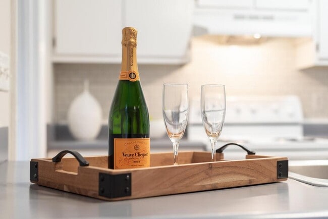 Photo - 2 Poulnot Ln House