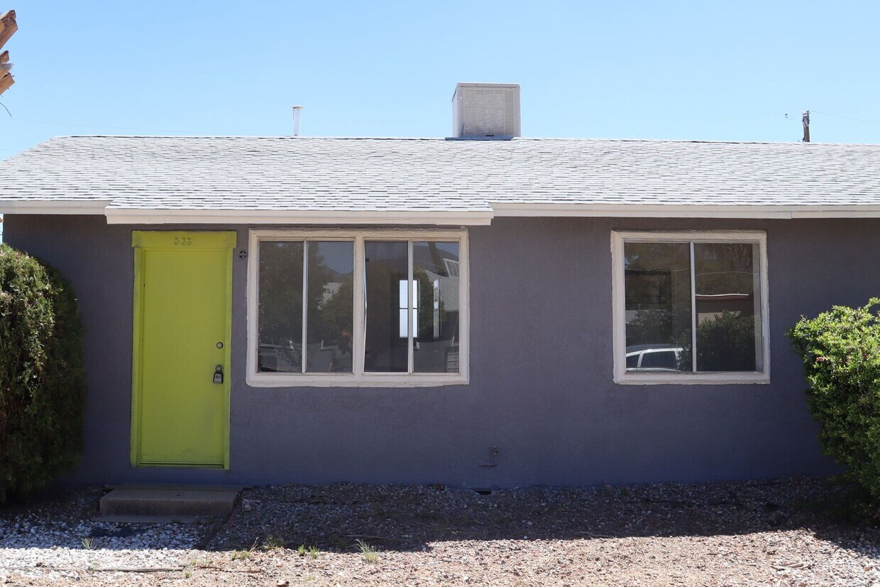 Foto principal - Affordable Two Bedroom