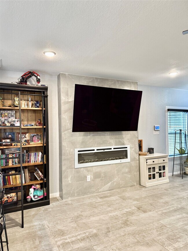 Foto del edificio - 17501 Deer Creek Dr