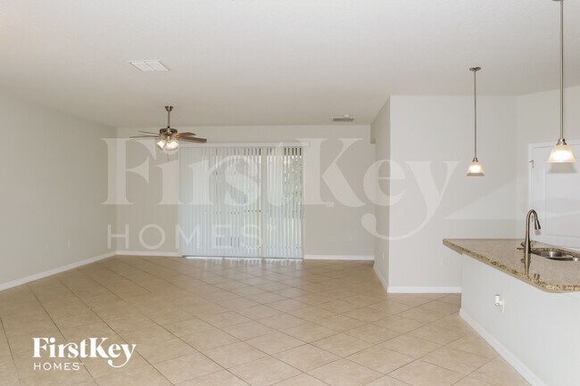 Foto del edificio - 2309 Grantham Ave