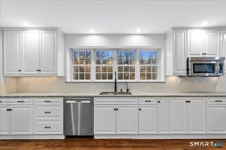 Building Photo - 116 Scarlet Oak Dr