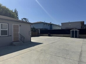 Building Photo - 170 1st Ave