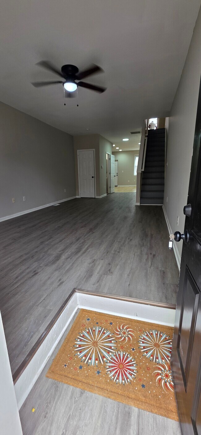 Foto del edificio - 236 N Milton Ave