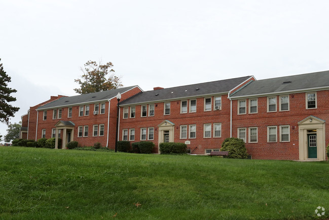 Building Photo - Lochwood Apartments