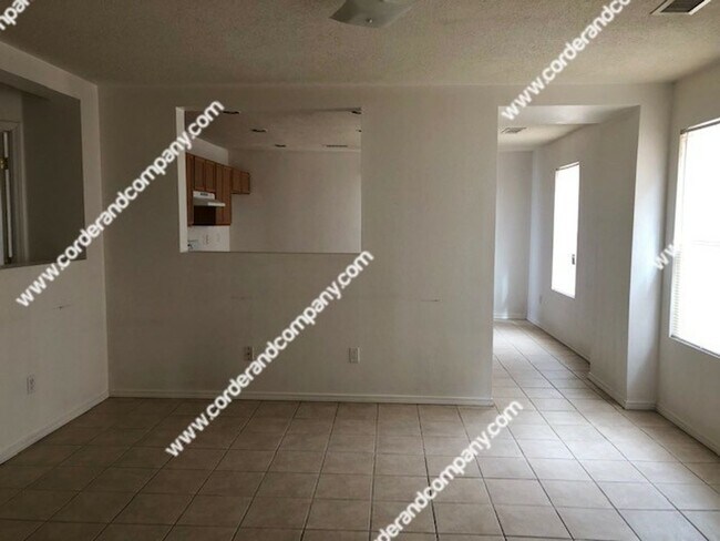 Foto del edificio - Nice 3 Bedroom, 2 Bathroom, 2 Car Garage and 1,248 Sq Ft. Located in a Gated HOA Community with a...