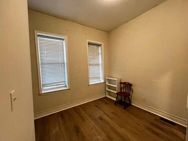 Foto del edificio - 425 N Preston St
