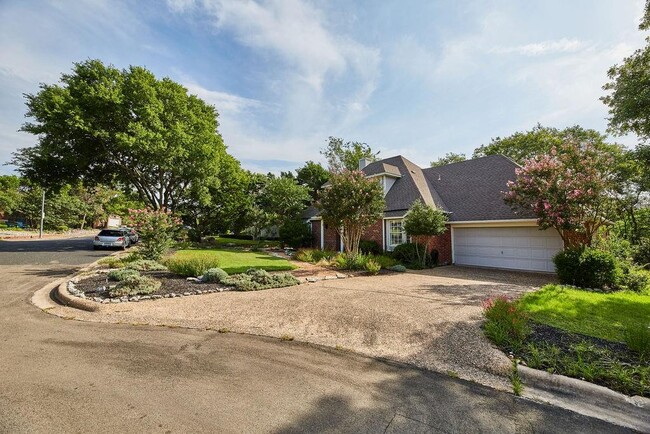 Building Photo - 10905 Galleria Cove