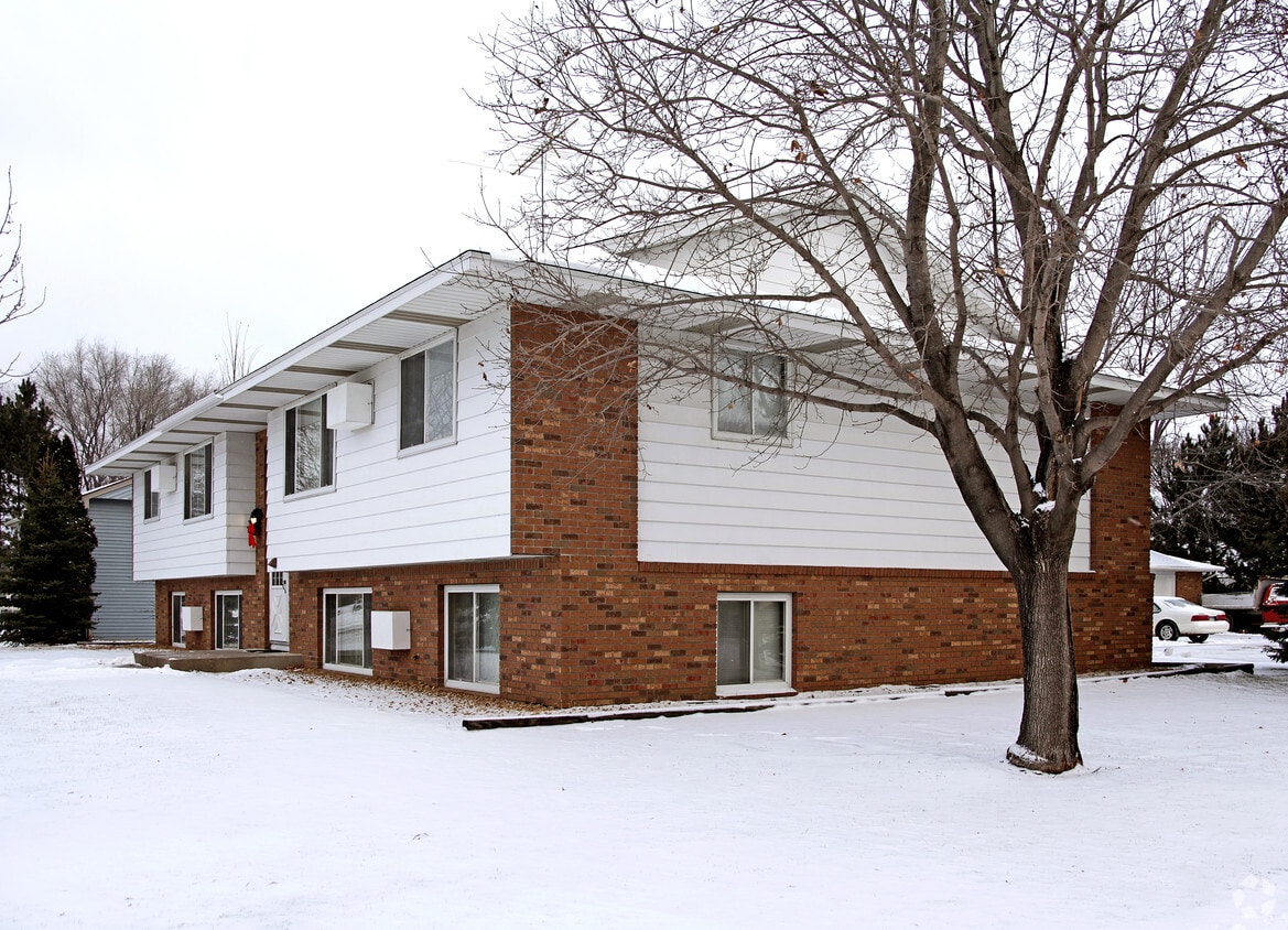 Primary Photo - 801-819 W 3rd St