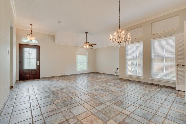 Foto del edificio - 7125 Northpointe Dr