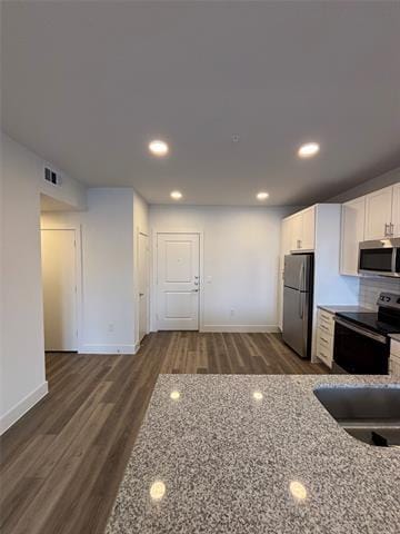 Foto del edificio - 300 N McDonald St