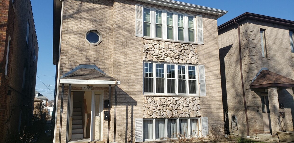 Primary Photo - 2114 Kenilworth Ave