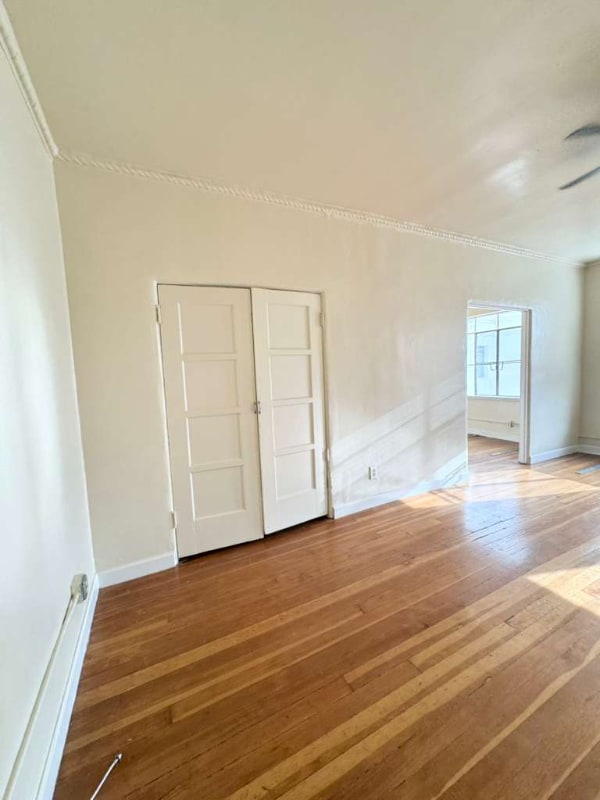 Photo - 901 S Kingsley Dr Apartment