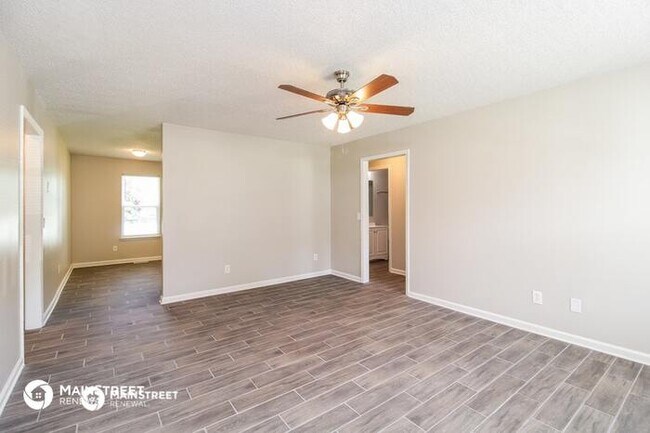 Foto del edificio - 1418 OLD HICKORY DR, GREENSBORO, NC 27405