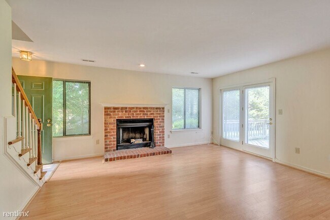 Building Photo - 4 br, 2.5 bath House - 1110 Amber Ridge Road