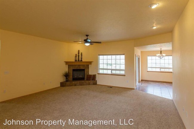 Foto del edificio - 3 br, 2 bath House - 10117 N. Milbrath Lane