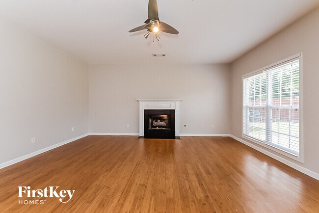 Foto del edificio - 806 Chelsea Wood Ct