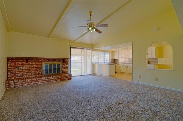 Foto del edificio - 6218 Fallbrook Dr