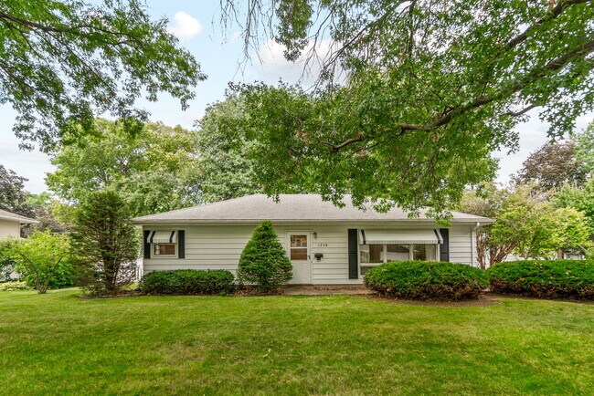 Foto del edificio - 1238 S Hill Dr