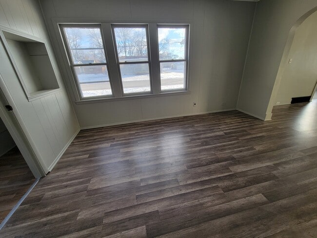 Building Photo - 802 Deleon St