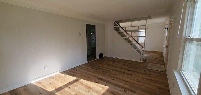 Foto del edificio - 5171 Dewey Rd