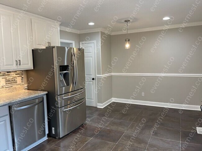 Building Photo - 3230 Social Cir