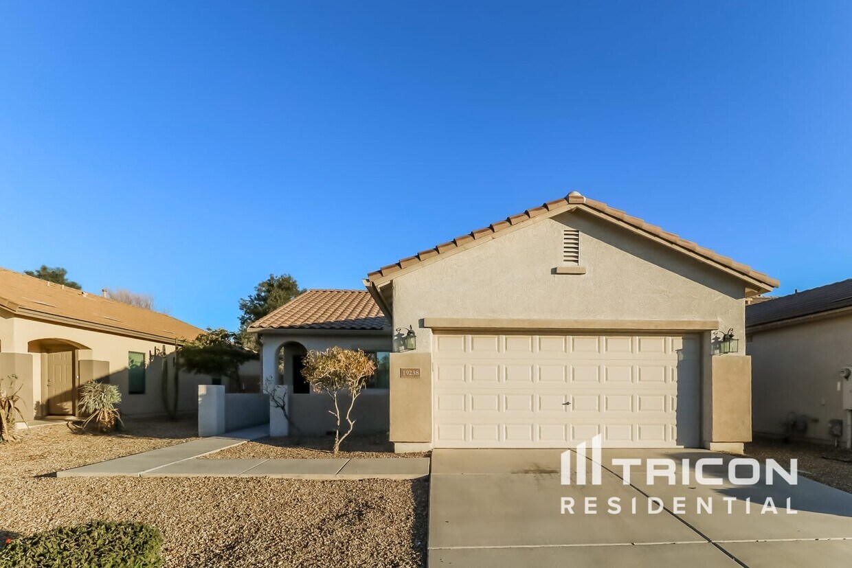Foto principal - 19238 W Monroe Street Buckeye AZ