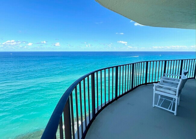 Foto del edificio - 5420 N Ocean Dr