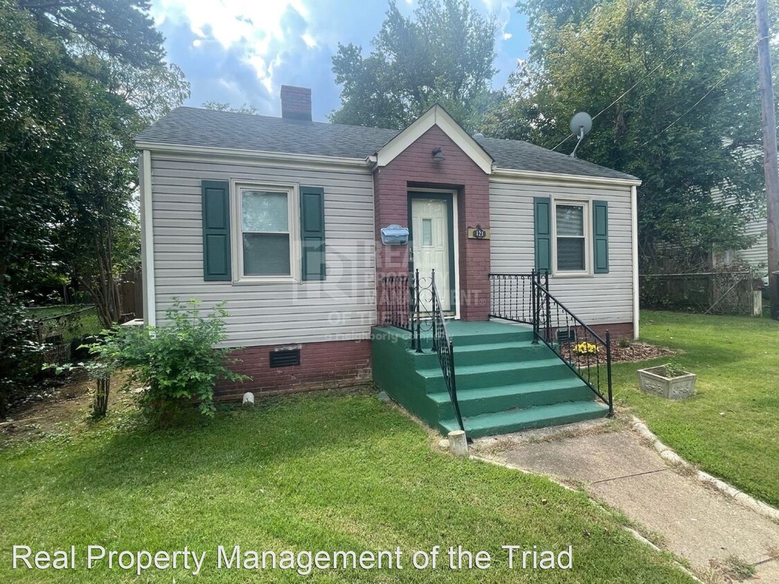 Primary Photo - 2 br, 1 bath House - 121 Robbins Street