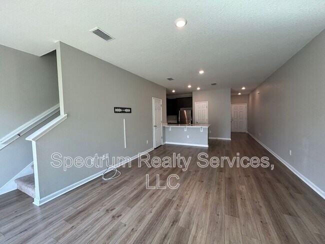 Foto del edificio - 9798 Fiddleback Ln