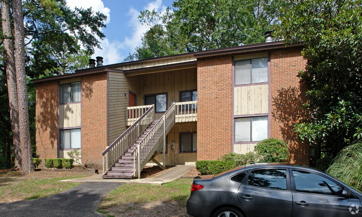 Building Photo - 406-1 Glenview Dr